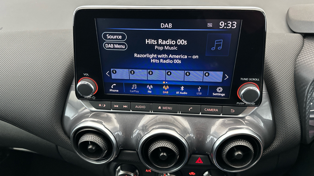 Nissan Juke N-connecta White #15
