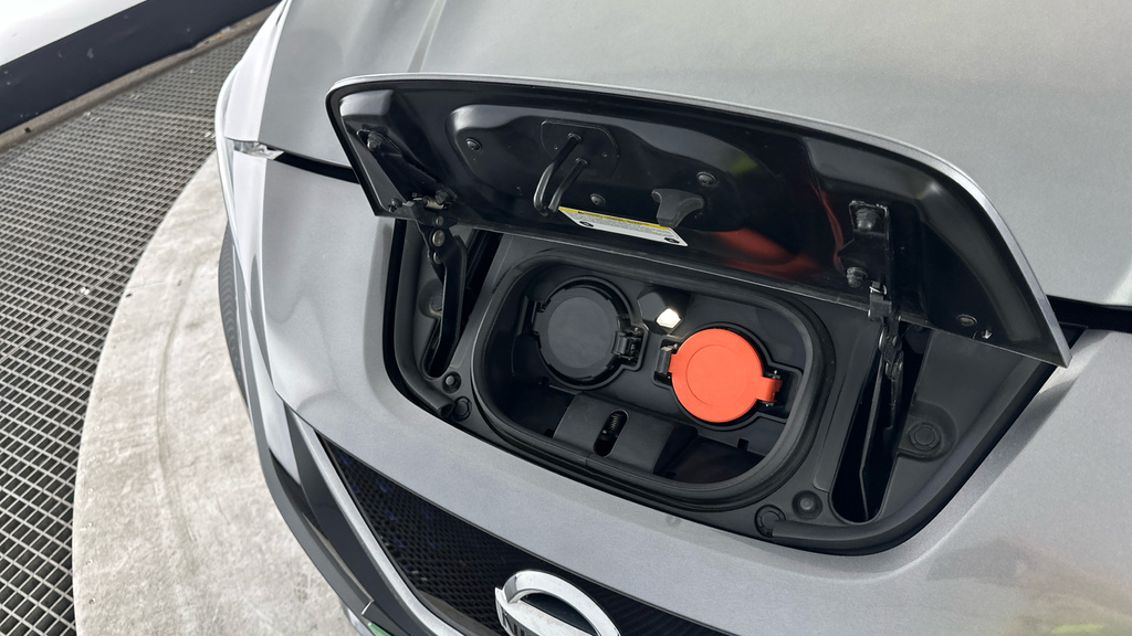 Nissan Leaf 40Kwh Acenta Hatchback 150 Ps Grey #29