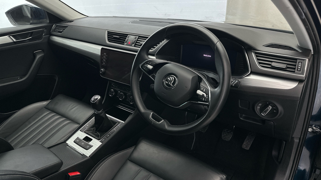 Skoda Superb 2.0 Tdi Cr Se Technology #12
