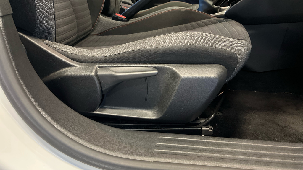Peugeot 2008 Gt Grey #32