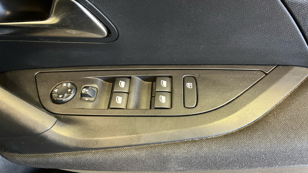 Peugeot 2008 Gt Grey #30