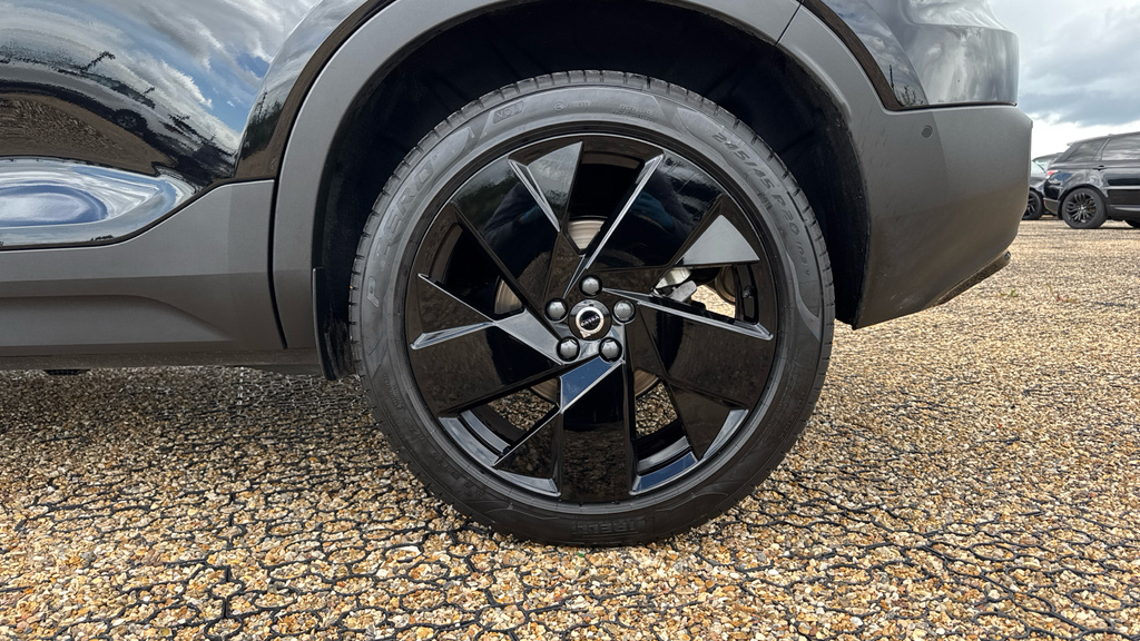 Volvo XC40 B3 P Plus Dark Rear Camera, Heated Seats, Apple #19