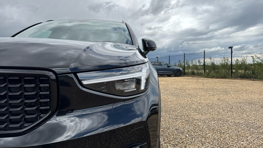 Volvo XC40 B3 P Plus Dark Rear Camera, Heated Seats, Apple #25