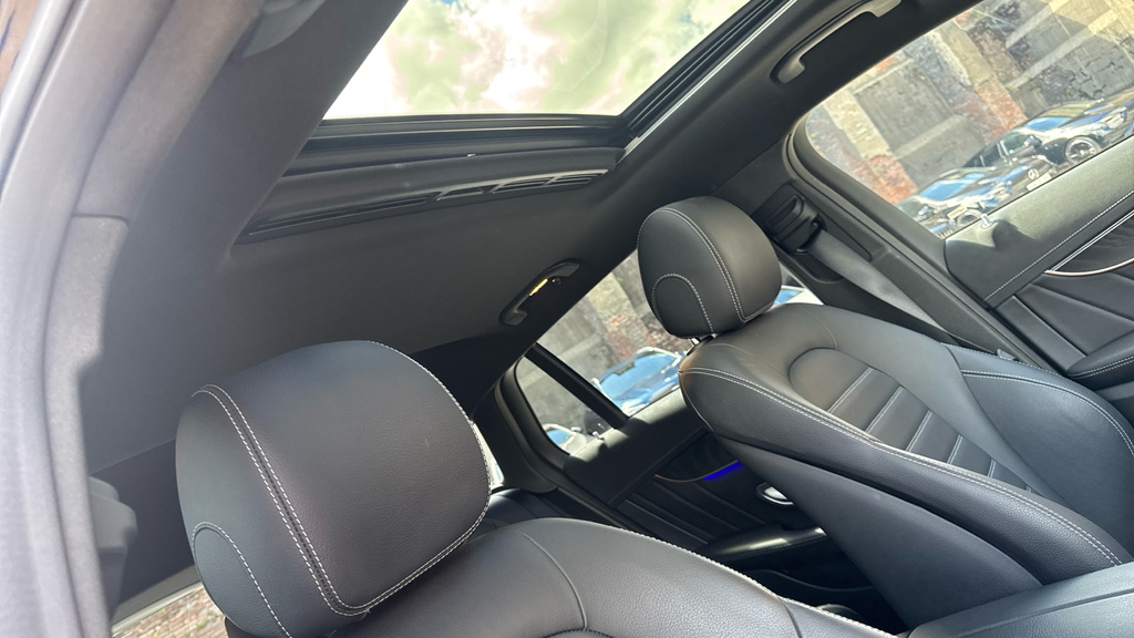 Mercedes-Benz EQC Suv White #42