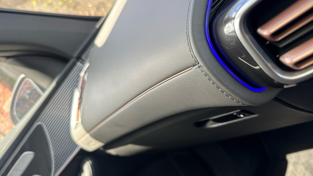 Mercedes-Benz EQC Suv White #62