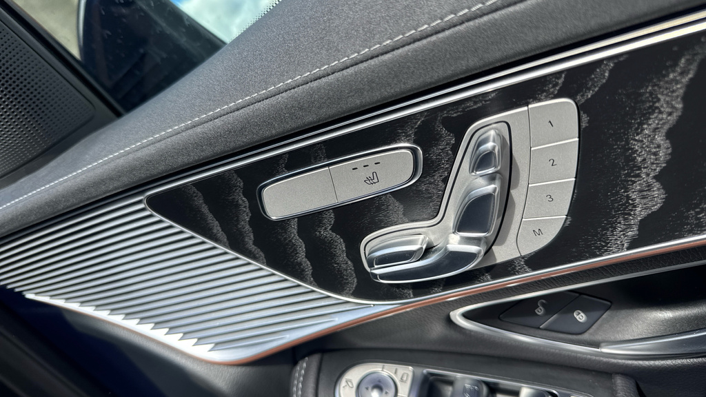 Mercedes-Benz EQC Suv White #46