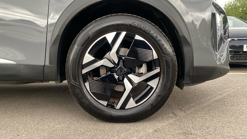 Peugeot 2008 1.2 Puretech Allure Black #31