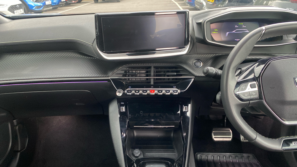 Peugeot 2008 1.2 Puretech Allure Black #23
