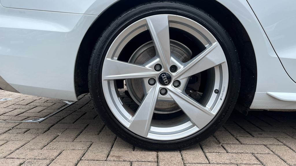 Audi A4 Avant Tfsi 40 Black Edition Grey #20