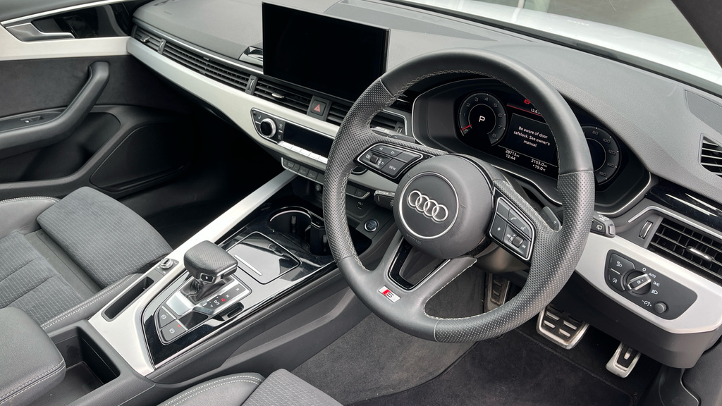 Audi A4 Avant Tfsi 40 Black Edition Grey #9