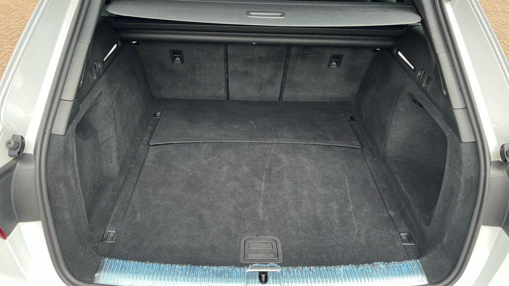 Audi A4 Avant Tfsi 40 Black Edition Grey #15
