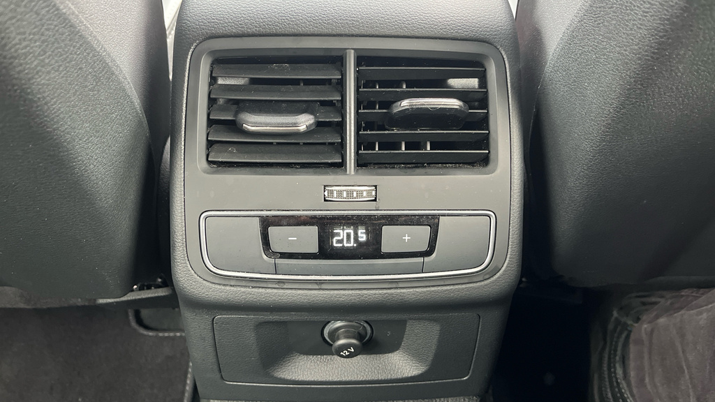 Audi A4 Avant Tfsi 40 Black Edition Grey #49