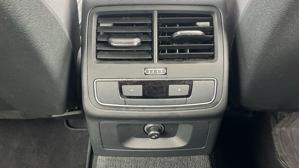 Audi A4 Avant Tfsi 40 Black Edition Grey #40
