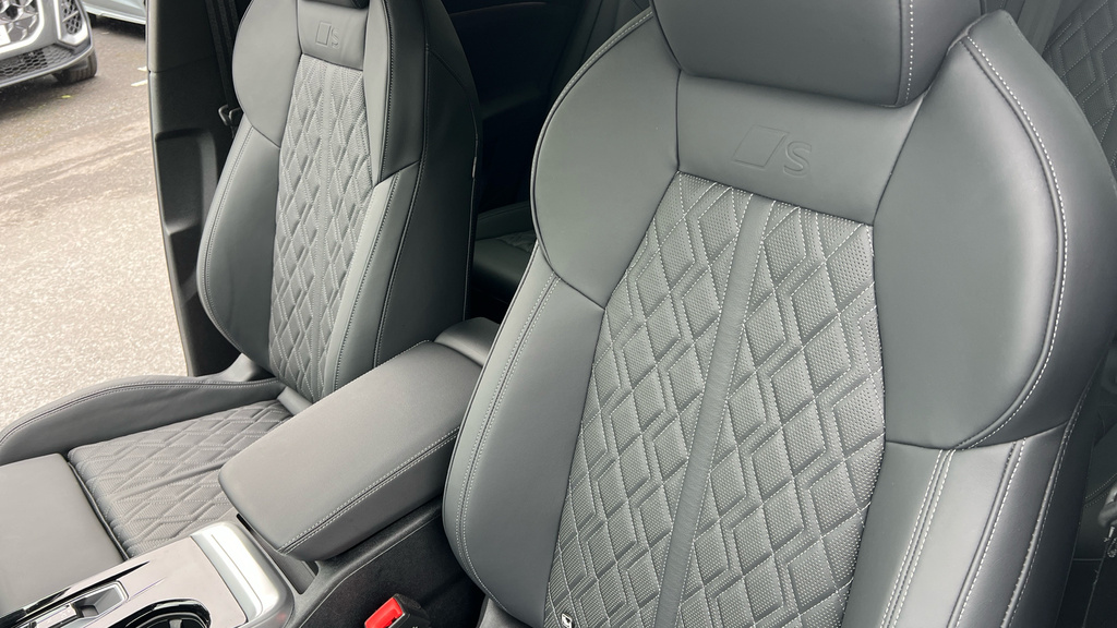 Audi SQ5 Suv Edition 1 Tfsi 367 Ps S Tronic Black #32