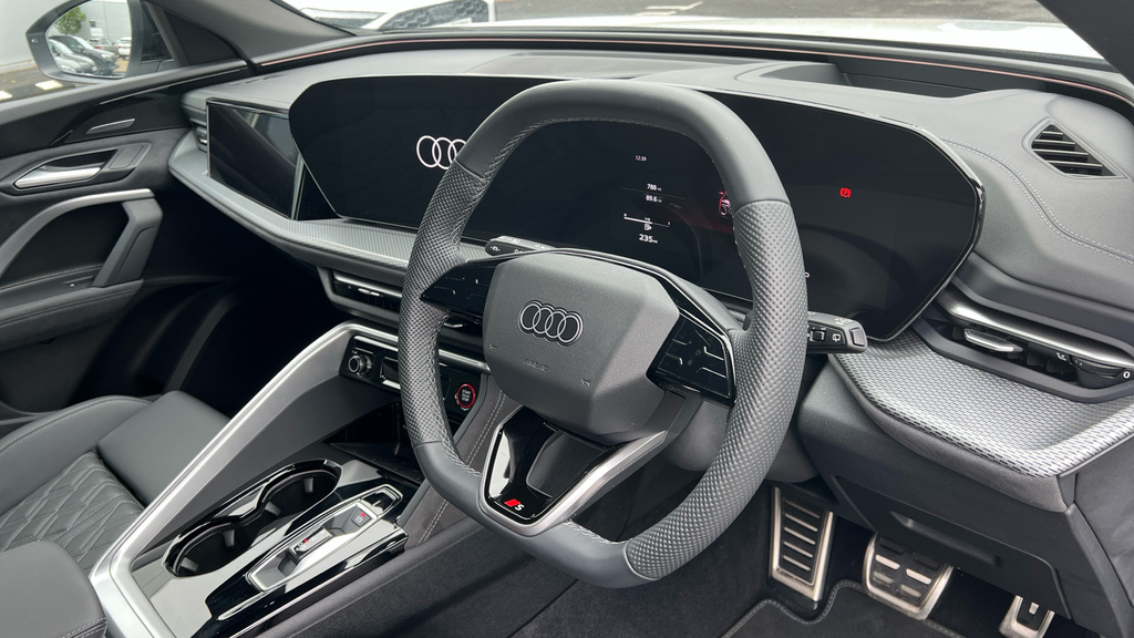 Audi SQ5 Suv Edition 1 Tfsi 367 Ps S Tronic Black #13