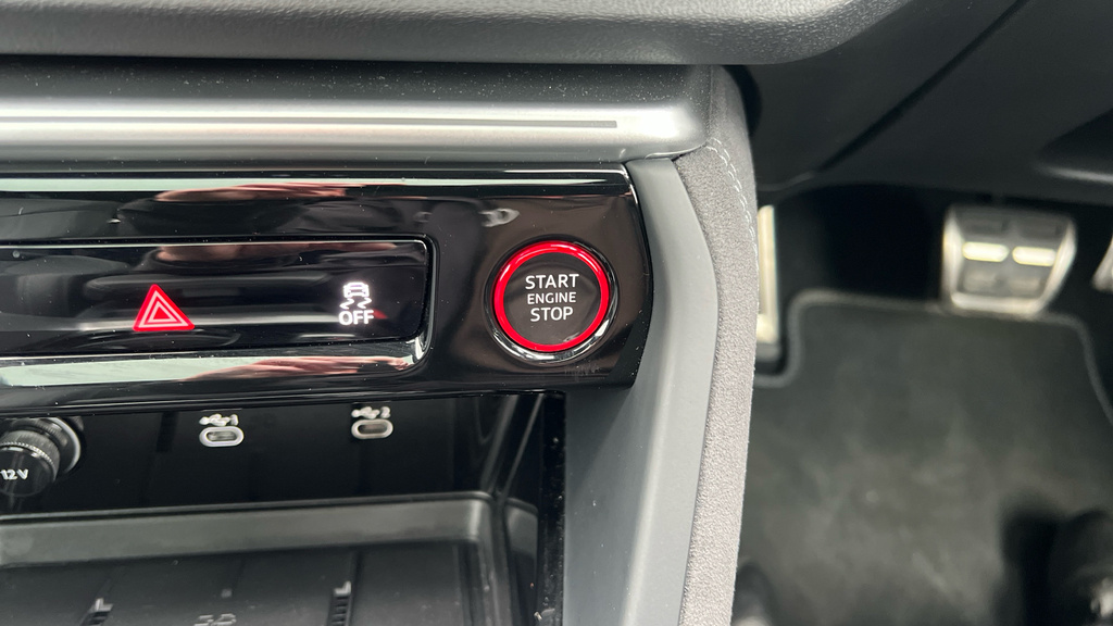 Audi SQ5 Suv Edition 1 Tfsi 367 Ps S Tronic Black #16