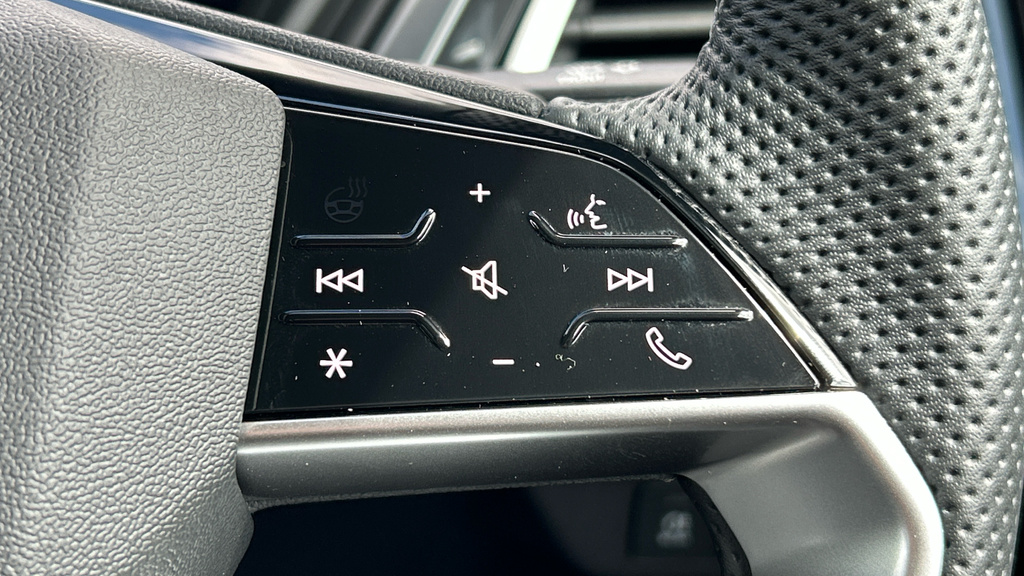 Audi Q4 E Tron 150Kw 40 63Kwh Black Edition Grey #30