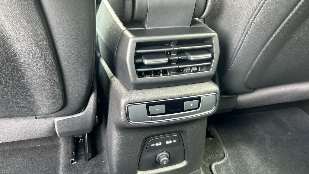 Audi Q4 E Tron 150Kw 40 63Kwh Black Edition Grey #43