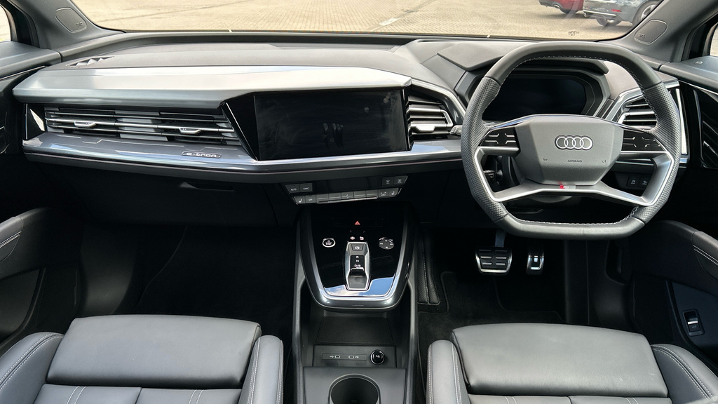 Audi Q4 E Tron 150Kw 40 63Kwh Black Edition Grey #11