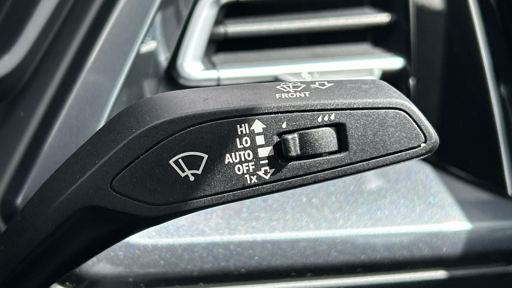 Audi Q4 E Tron 150Kw 40 63Kwh Black Edition Grey #36