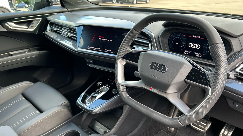 Audi Q4 E Tron 150Kw 40 63Kwh Black Edition Grey #9