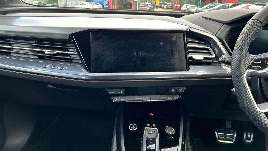Audi Q4 E Tron 150Kw 40 63Kwh Black Edition Grey #15