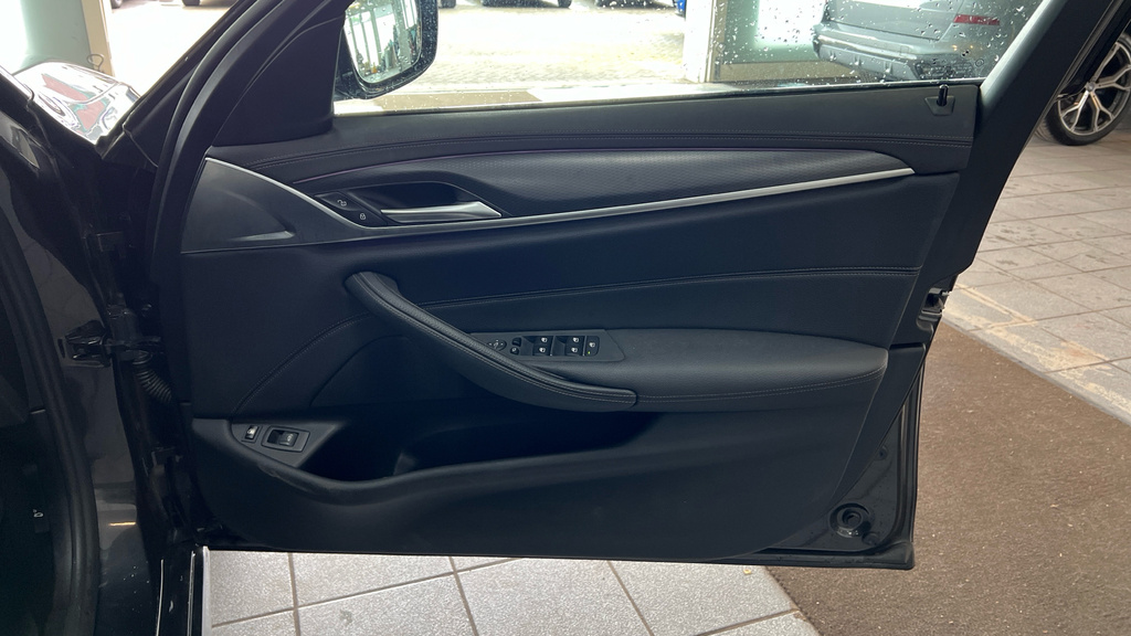BMW 5 Series 520I Mht M Sport Step Techpro Pack Black #37
