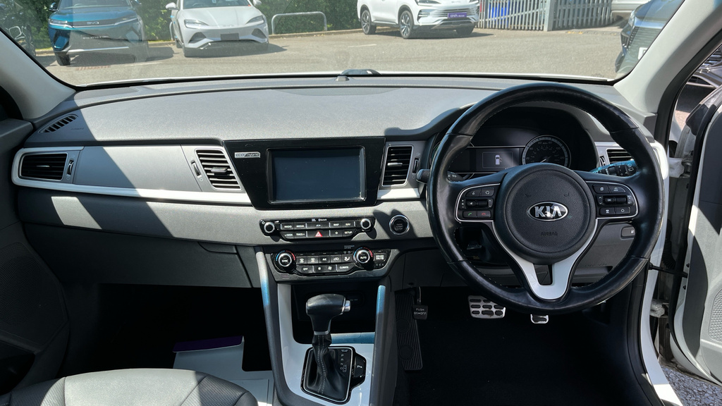 Kia Niro 1.6 Gdi Phev 3 Dct White #11