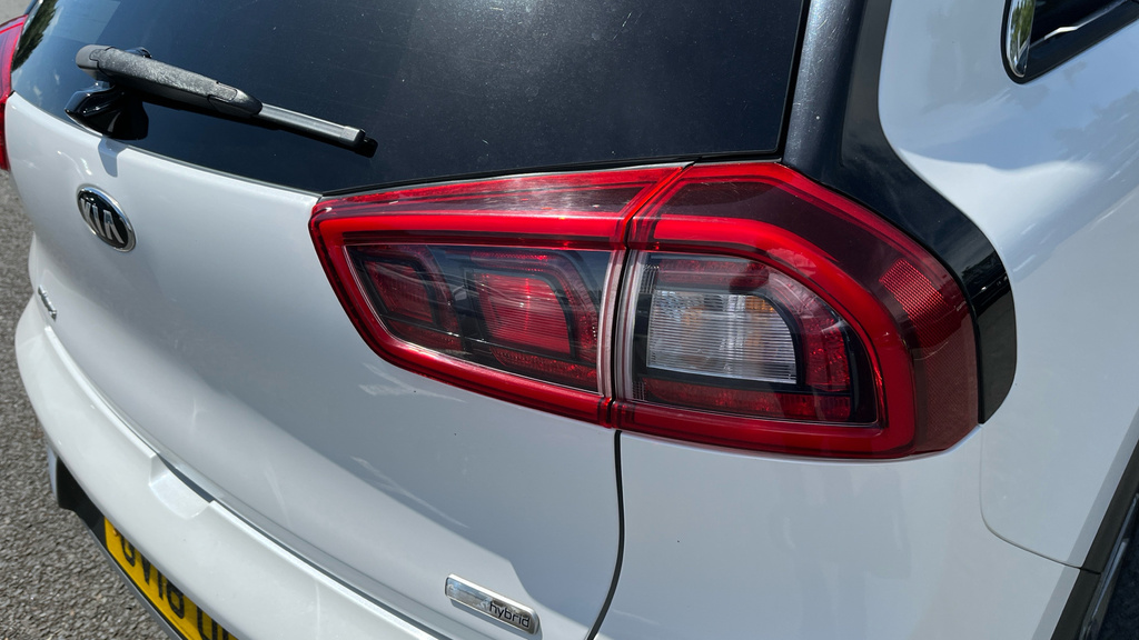 Kia Niro 1.6 Gdi Phev 3 Dct White #22