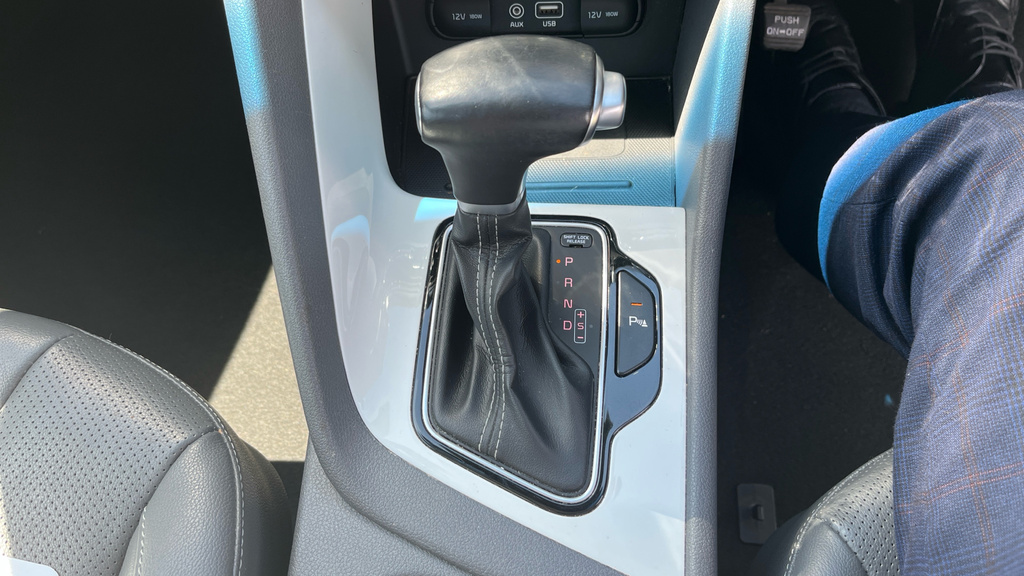 Kia Niro 1.6 Gdi Phev 3 Dct White #31