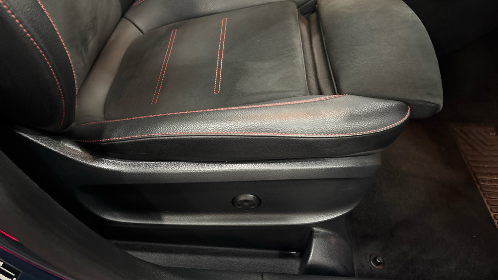 Mercedes-Benz B Class 2.0 B200 D Amg Silver #41