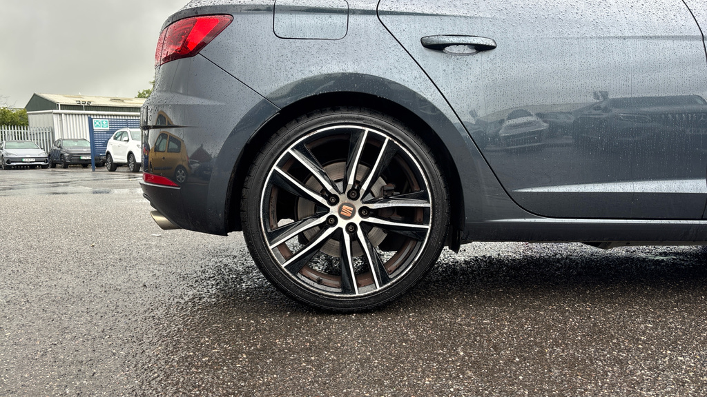 Seat Leon 1.5 Tsi Evo 150 Fr Black Edition Ez Dsg Black #19