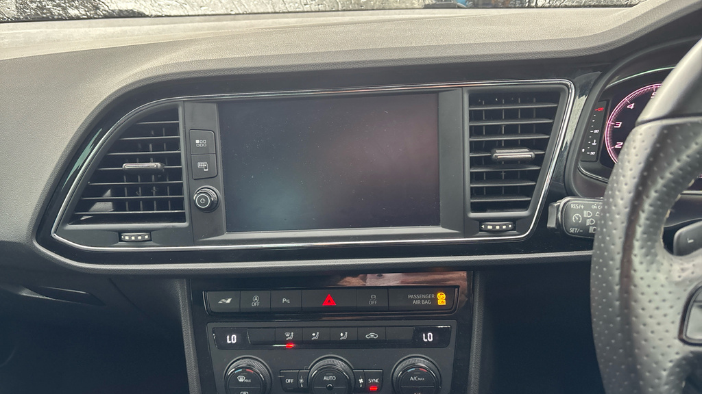 Seat Leon 1.5 Tsi Evo 150 Fr Black Edition Ez Dsg Black #12