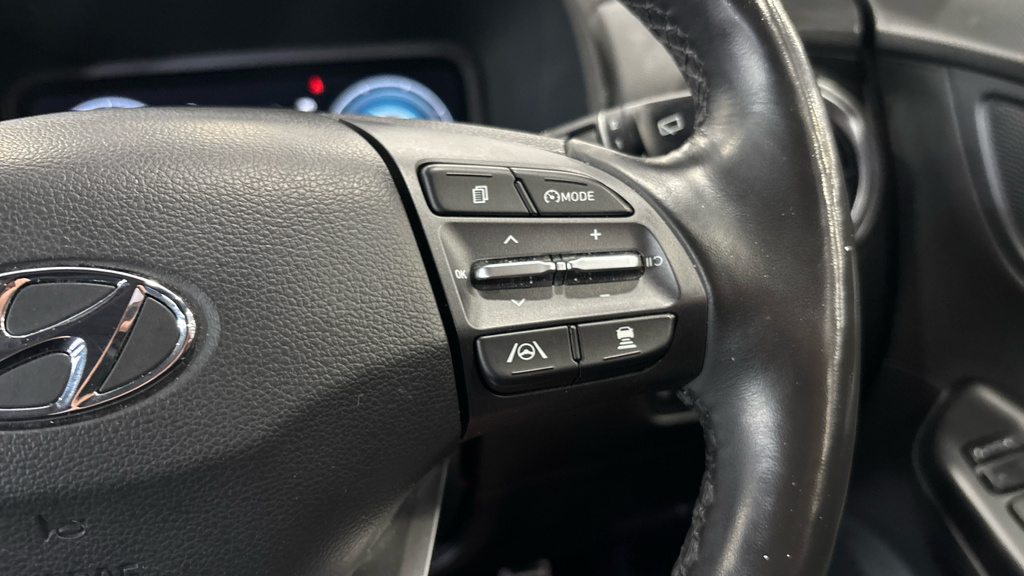 Hyundai Kona Hatchback Red #22