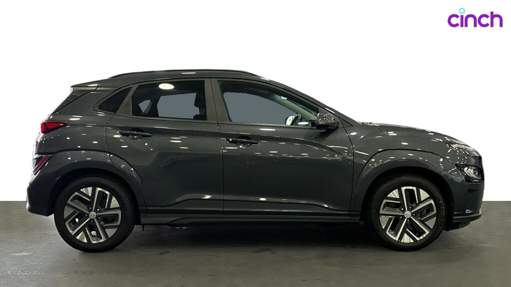 Hyundai Kona Hatchback Red #2