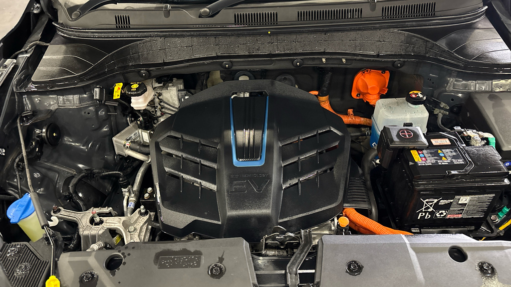 Hyundai Kona Hatchback Red #16