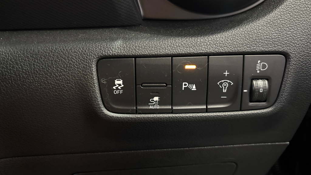 Hyundai Kona Hatchback Red #43