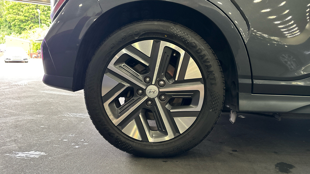 Hyundai Kona Hatchback Red #20