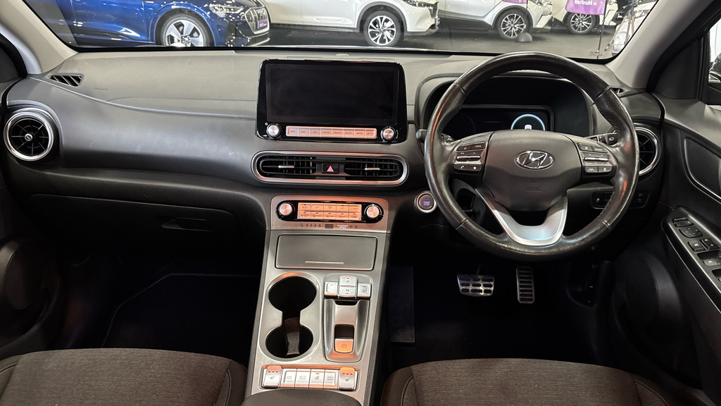 Hyundai Kona Hatchback Red #11