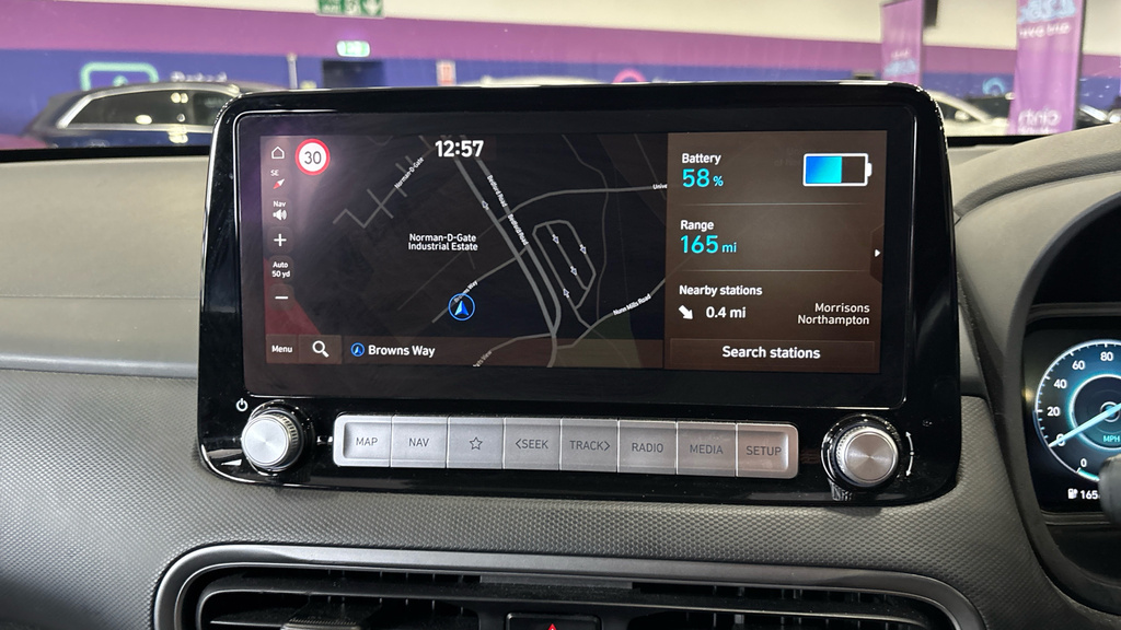 Hyundai Kona Hatchback Red #27