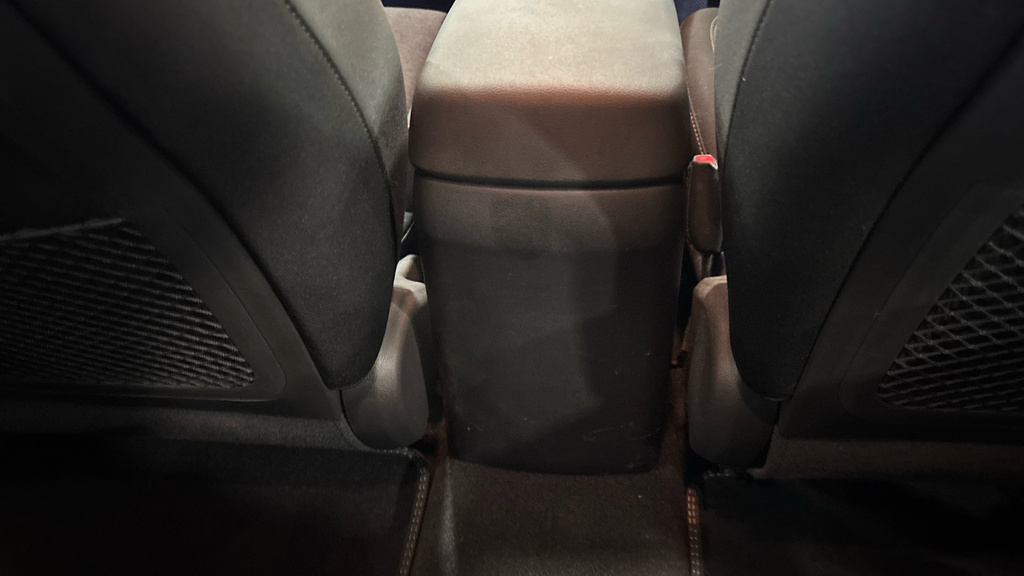 Hyundai Kona Hatchback Red #33