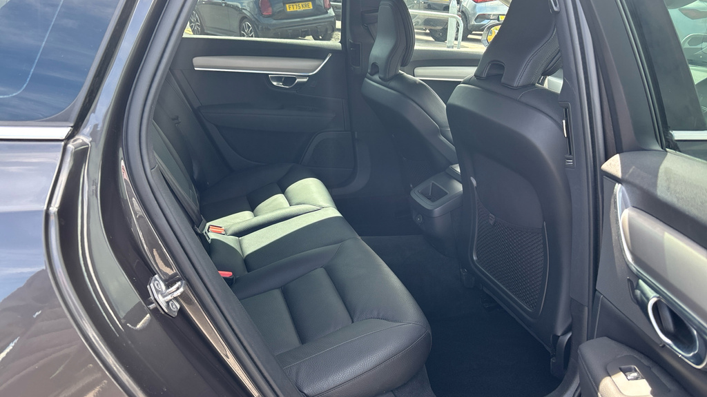 Volvo V90 B4 R-design Grey #14