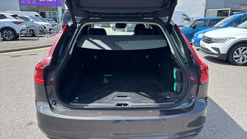 Volvo V90 B4 R-design Grey #15