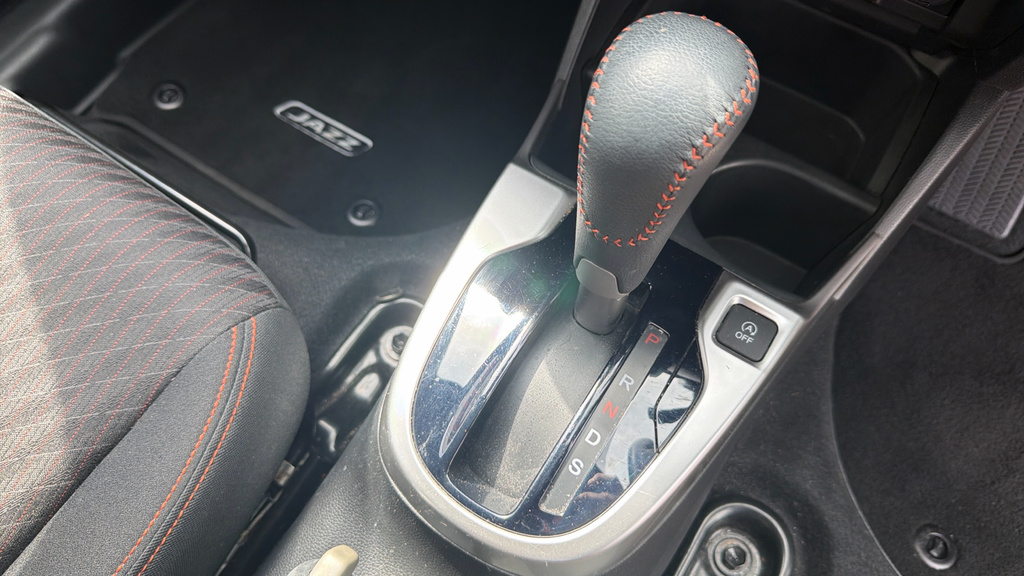 Honda Jazz Se Black #32