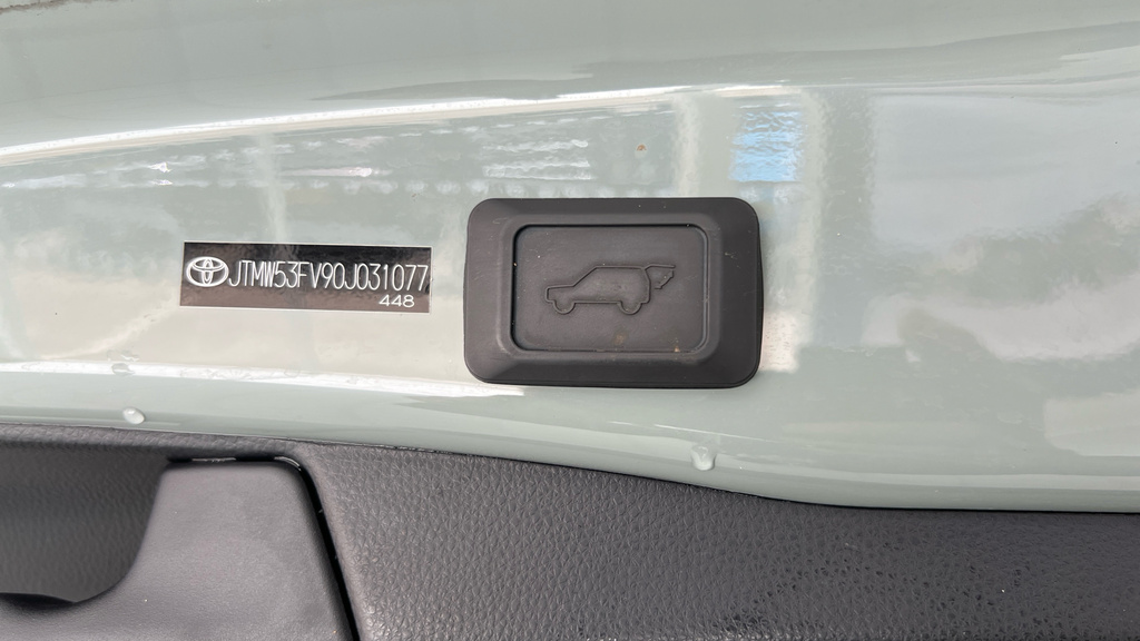 Toyota Rav 4 Design #8