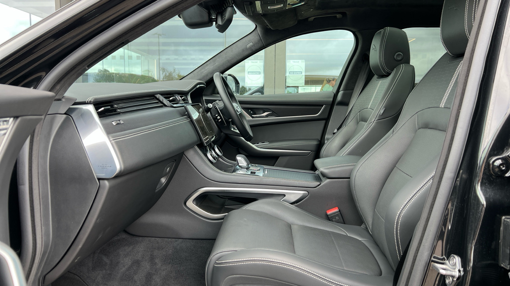 Jaguar F-Pace 2.0 D200 Mhev R Dynamic Hse Black Suv A Black #24