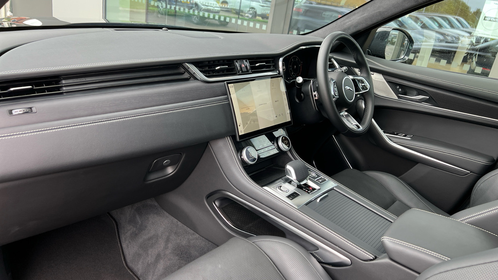 Jaguar F-Pace 2.0 D200 Mhev R Dynamic Hse Black Suv A Black #13