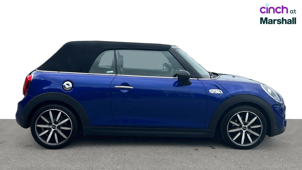 Mini Convertible 2.0 Cooper S Classic II Comfortnav Pk Red #2