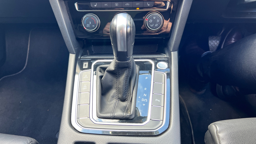 Volkswagen Passat 2L Se Nav Grey #29