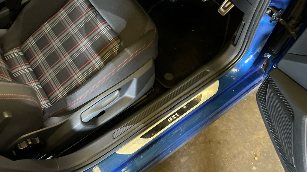 Volkswagen Polo Hatchback Blue #40